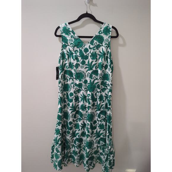 Monroe & Maine Hi Low Dress NWT - Picture 5 of 5